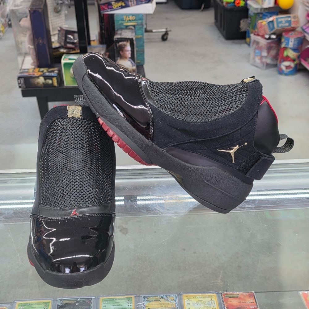 2004 Nike Air Jordan 19 OG Bred Size 12 (307546-061)